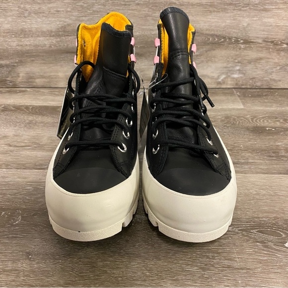 Converse | Chuck Taylor All Star Gore-Tex Waterproof Lugged High Top Sneakers 9 - Picture 7 of 14